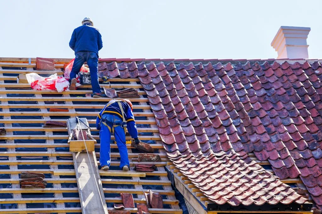 Tile vs Metal Roofs
